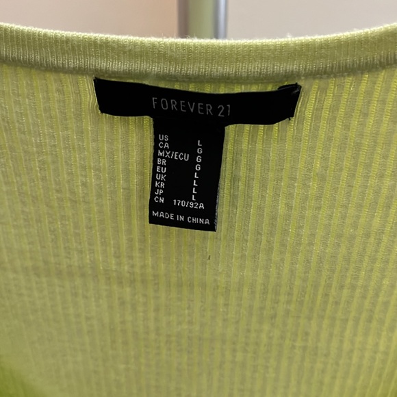 Forever 21 green top size L - Picture 2 of 4